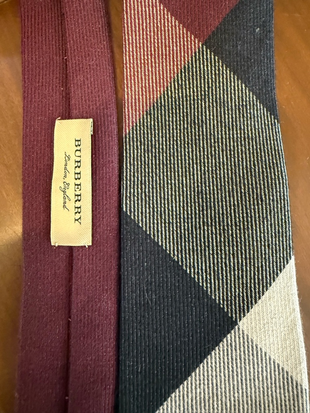 Burberry Burgundy Check Tie - Picture 3 of 3